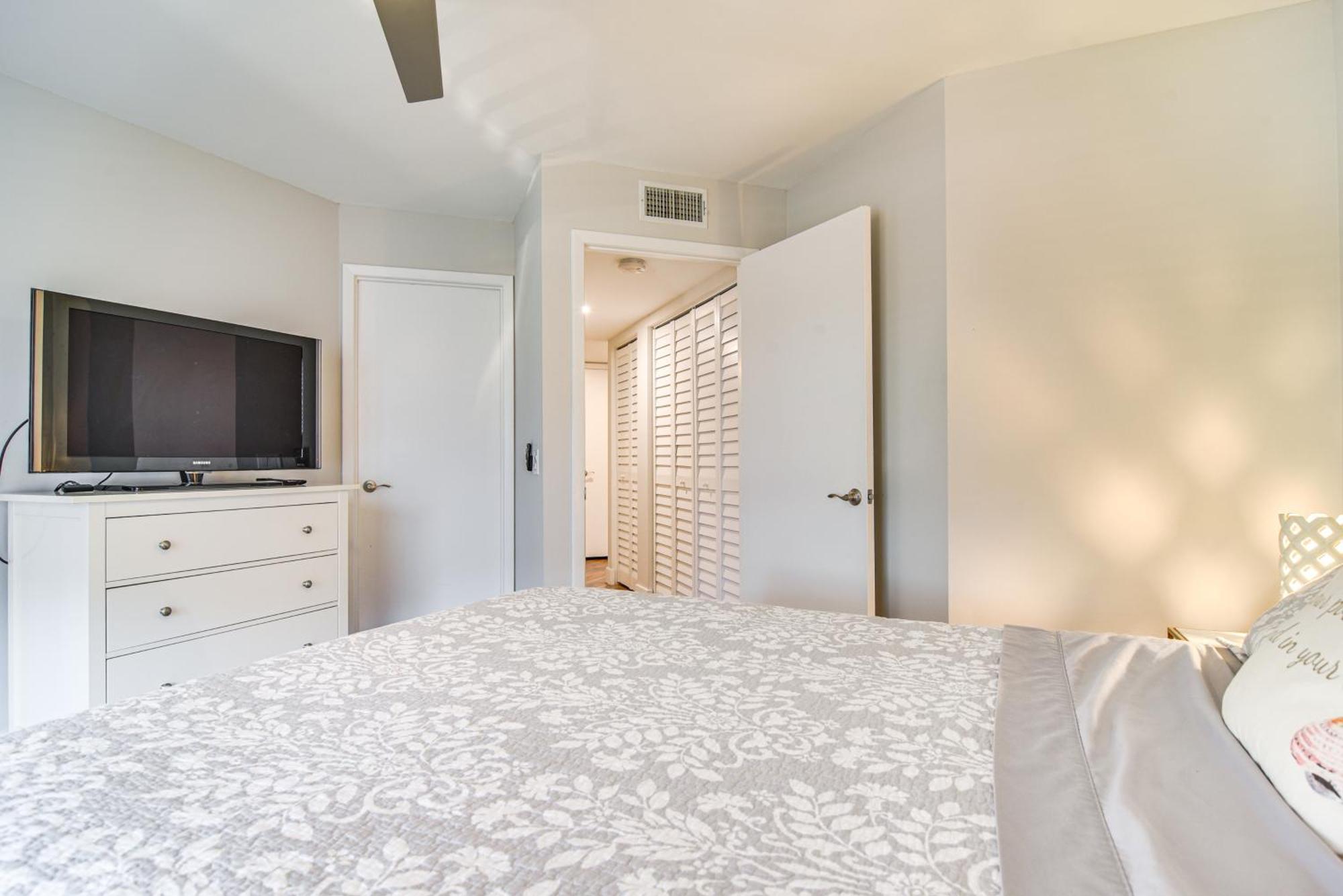 Modern Isla Del Sol Condo Walk To St Pete Beach! Sint-Petersburg Buitenkant foto